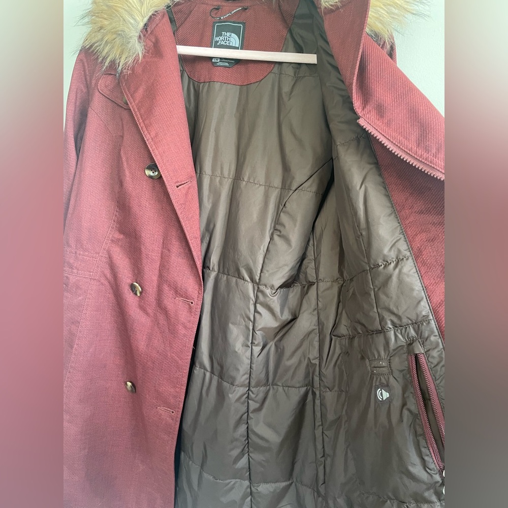 North Face Burgundy Boulevard Jacket Faux Fur Removeable Collar Hidden Zipper - Picture 11 of 13